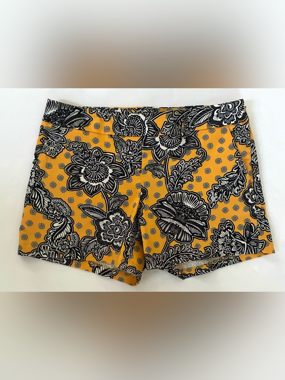 NWT Express Boldcore Floral Paisley Short Retro Brocade Y2K Vacationcore Size 4